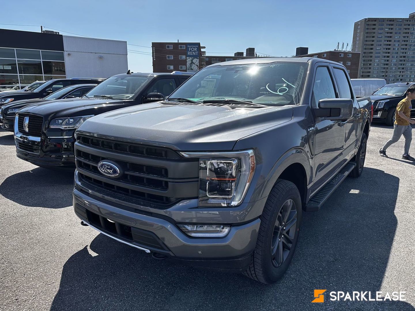 2023 Ford F-150 LARIAT 4WD SuperCrew 5.5' Box, 多伦多, 转LEASE