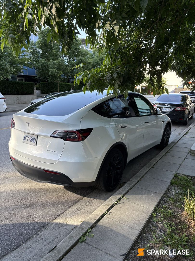 2023 Tesla Model Y Long Range AWD, Vancouver, Lease Transfer