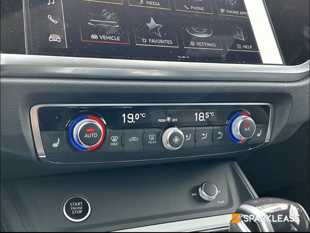 2024 Audi Q3 Komfort 45 TFSI quattro, 多伦多, 原厂Lease方案