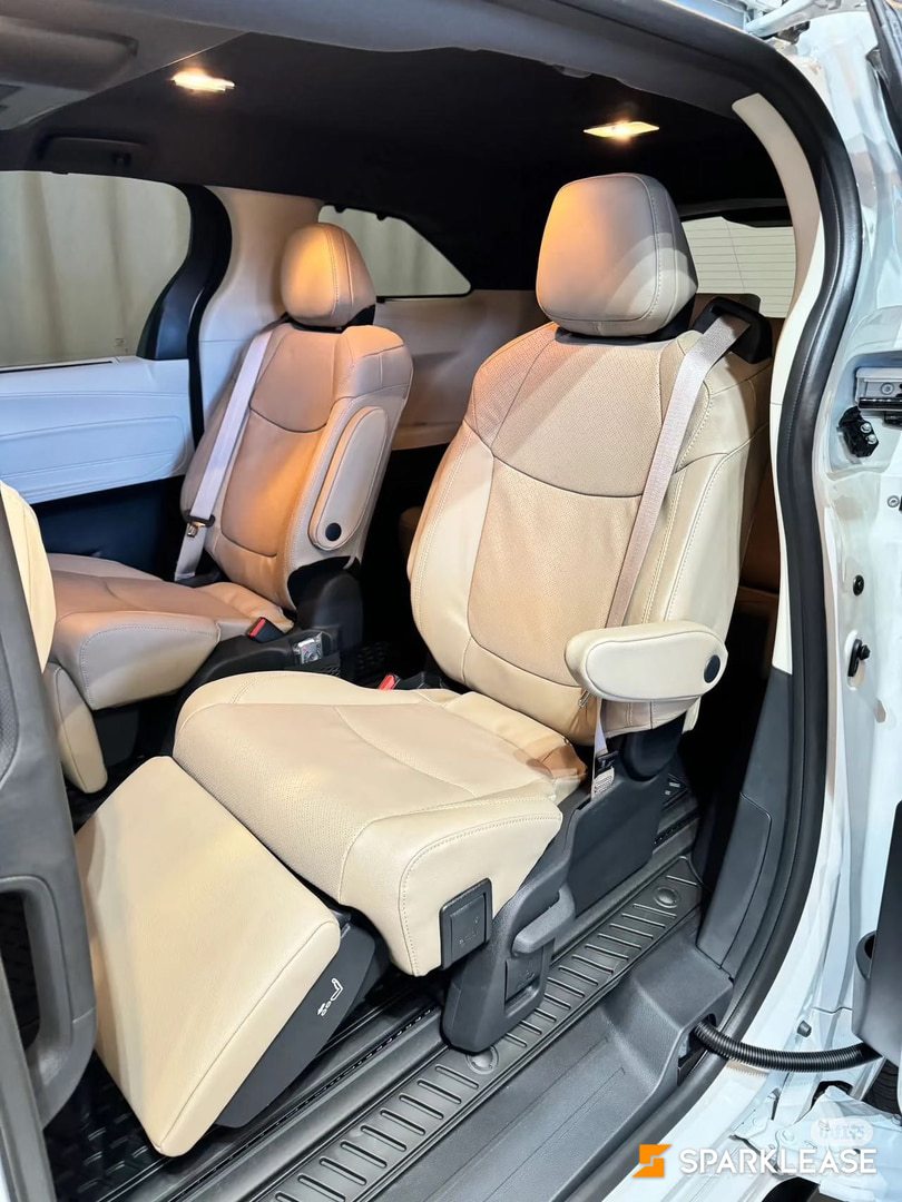 2024 Toyota Sienna XSE 7-Passenger AWD, Toronto, Cash