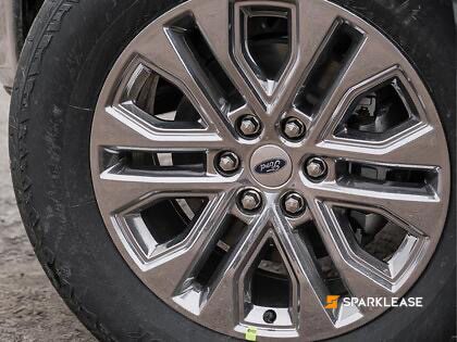 2025 Ford  F-150  LARIAT 4WD SuperCrew 5.5' Box , Toronto, Lease Quote Provided