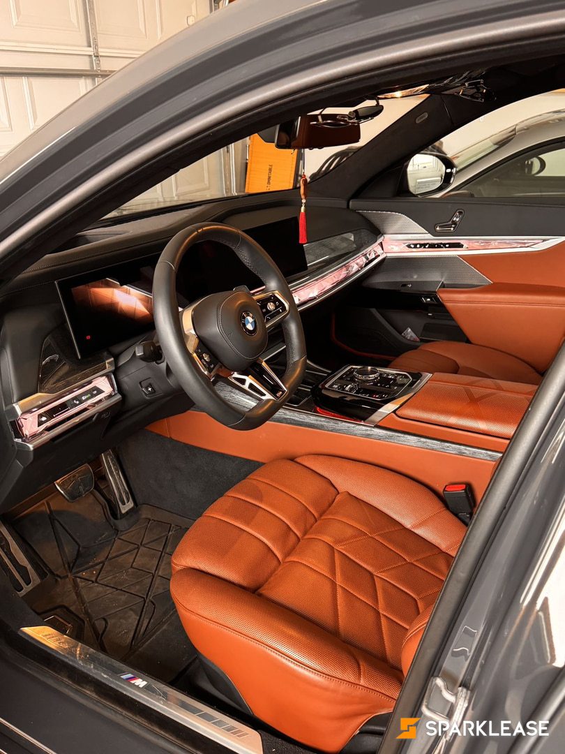 2025 BMW 7 Series 760i xDrive Sedan, Vancouver, Lease Transfer