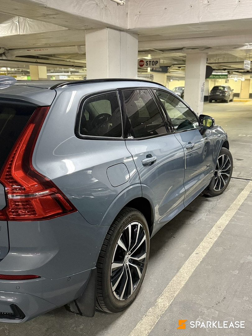 2024 Volvo XC60 B5 AWD Plus Dark Theme, Toronto, Lease Transfer