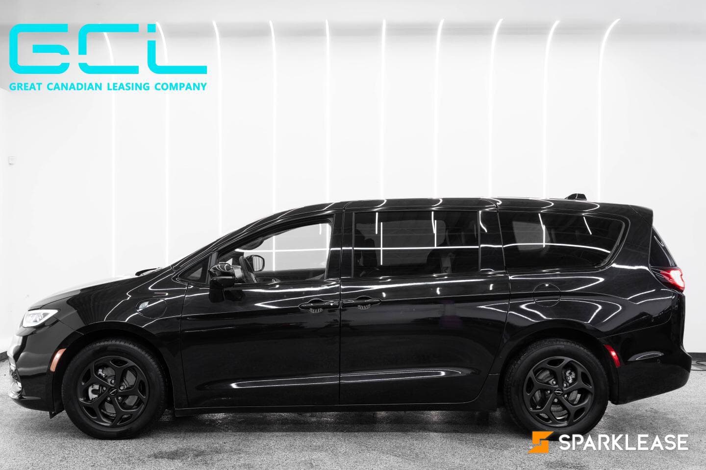 2023 Chrysler Pacifica Hybrid Limited 2WD, Toronto, Cash
