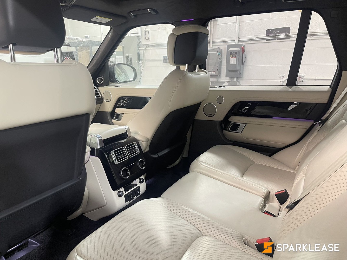 2019 Land Rover Range Rover V8 Supercharged SWB, Toronto, Lease Transfer