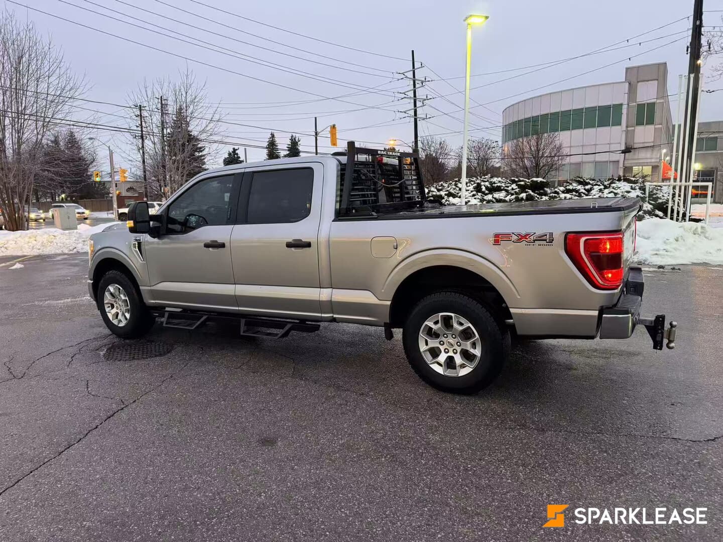 2022 Ford F-150 XLT 4WD SuperCrew 6.5' Box, 多伦多, 转LEASE