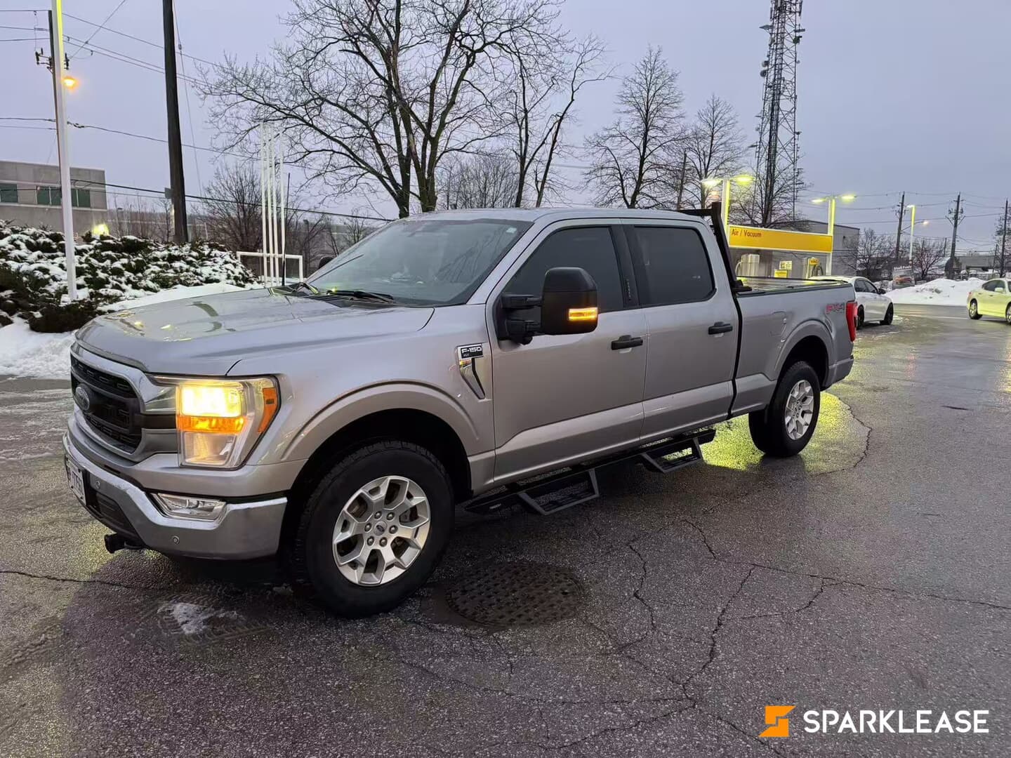 2022 Ford F-150 XLT 4WD SuperCrew 6.5' Box, 多伦多, 转LEASE