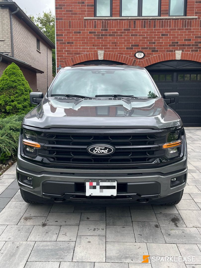 低月供2025 Ford F-150 XLT 4WD SuperCrew 5.5' Box, Toronto, Lease Transfer