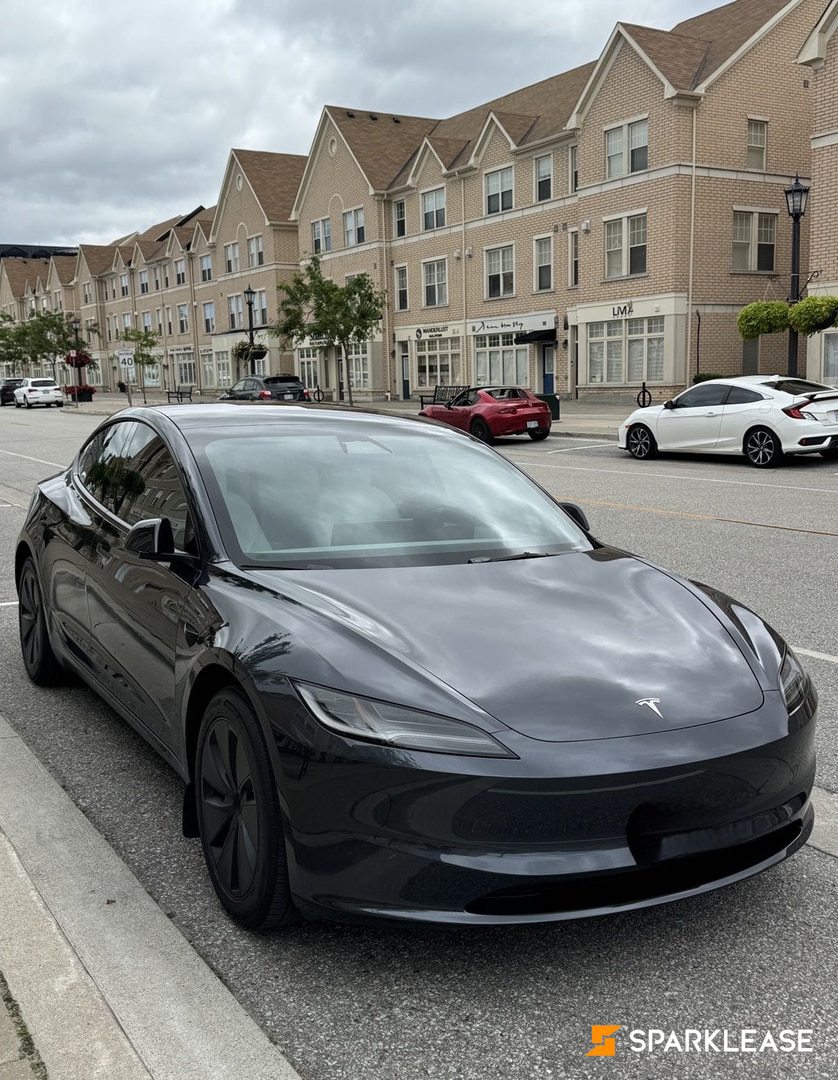 2025 Tesla Model 3 Long Range AWD, 多伦多, 转LEASE