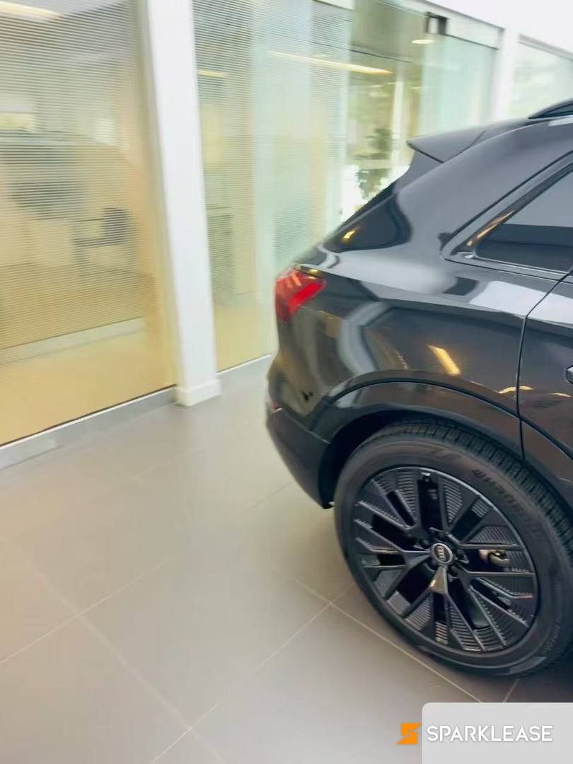 2024 Audi Q8 e-tron quattro, Toronto, Lease Transfer