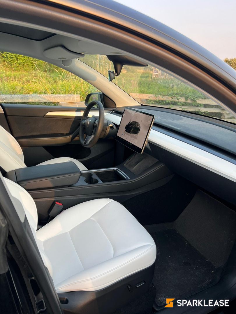 2023 Tesla Model Y Long Range AWD, 温哥华, 转LEASE