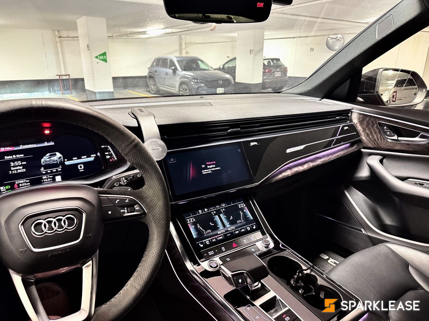 2022 Audi Q8 Progressiv 55 TFSI quattro, Toronto, Lease Transfer