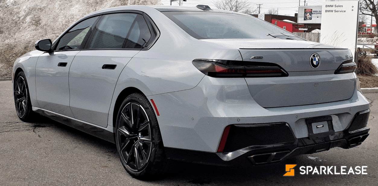 2023 BMW 760i 超值Demo, 多伦多, 原厂Lease方案