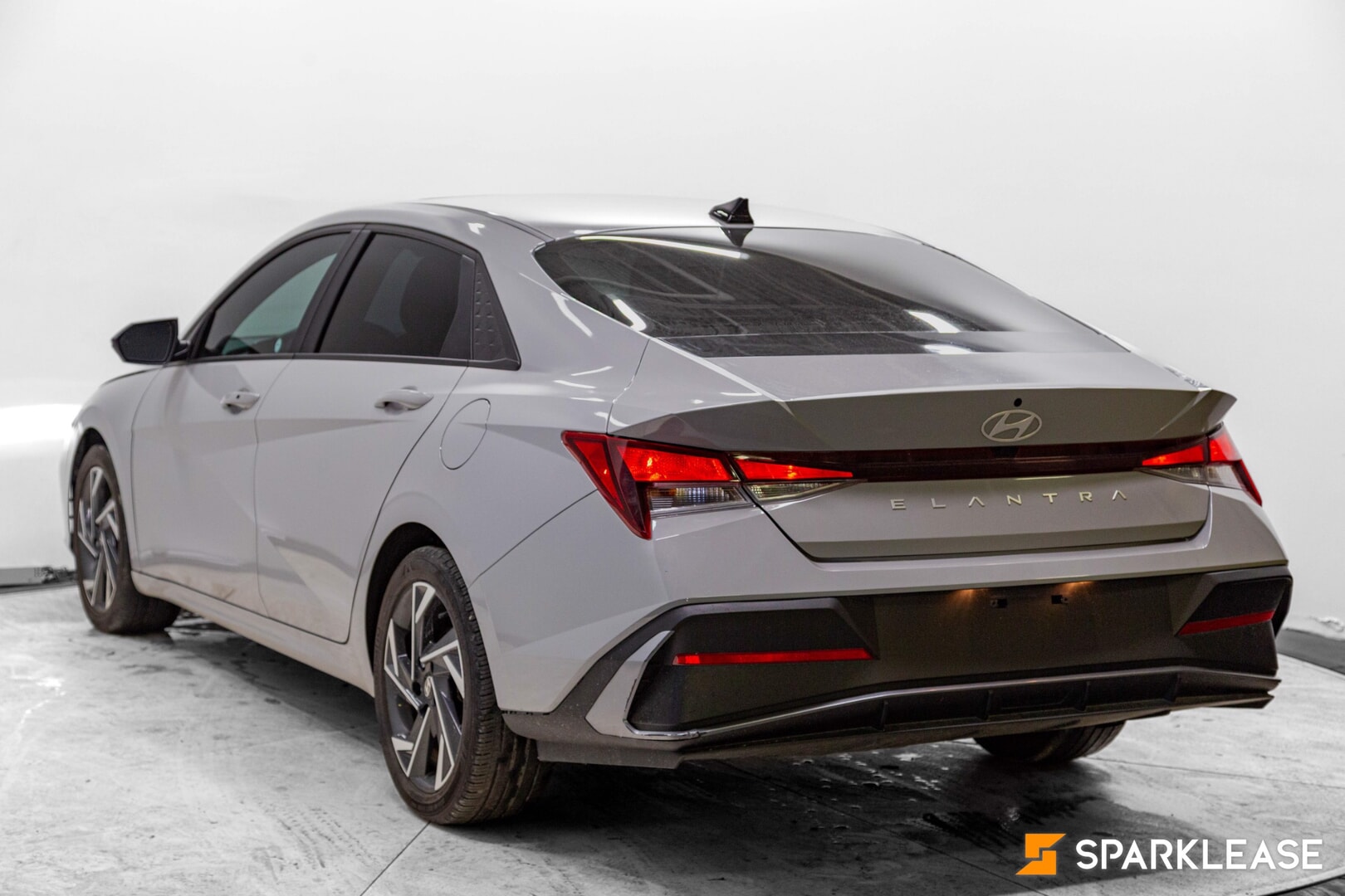 2024 Hyundai Elantra Preferred IVT w/Tech Pkg, 多伦多, 原厂Finance方案