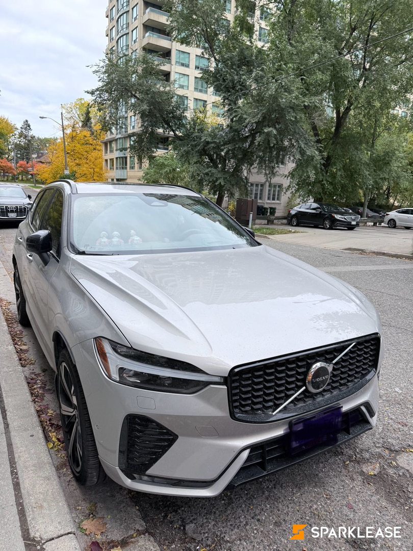 2022 Volvo XC60 B6 AWD R-Design, 多伦多, 转LEASE