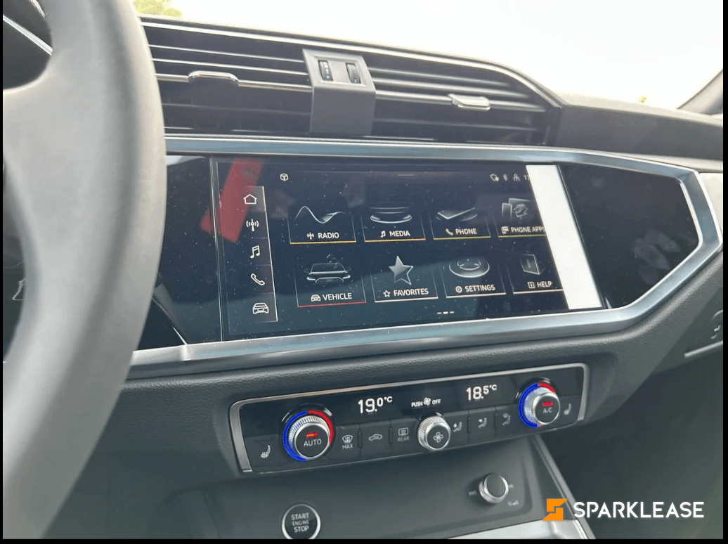 2024 Audi Q3 Komfort 45 TFSI quattro, 多伦多, 原厂Lease方案