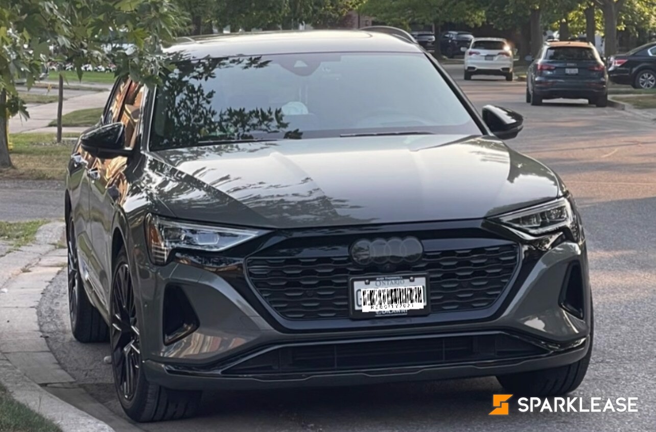 2024 Audi Q8 e-tron quattro, 多伦多, 转LEASE