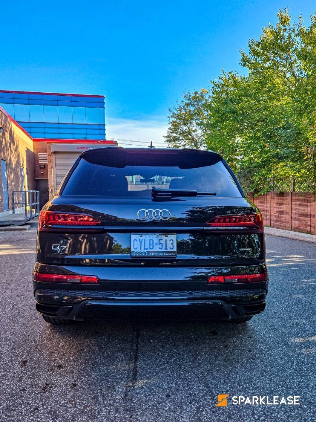2024 Audi Q7 Komfort 55 TFSI quattro, Toronto, Lease Transfer