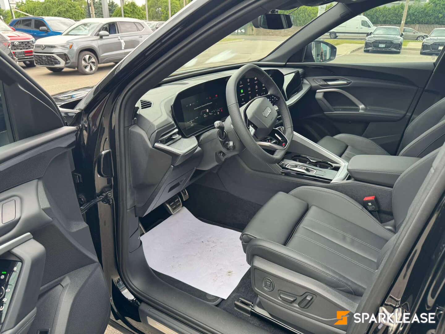 2025 Audi Q5 2.0 TFSI quattro, 多伦多, 转LEASE