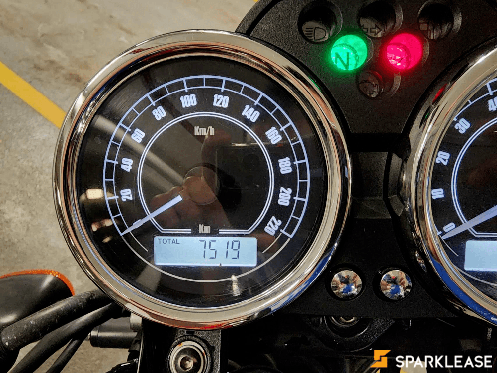 2011 Moto Guzzi V7 CAFE RACER 90周年限量版, 多伦多, 全款