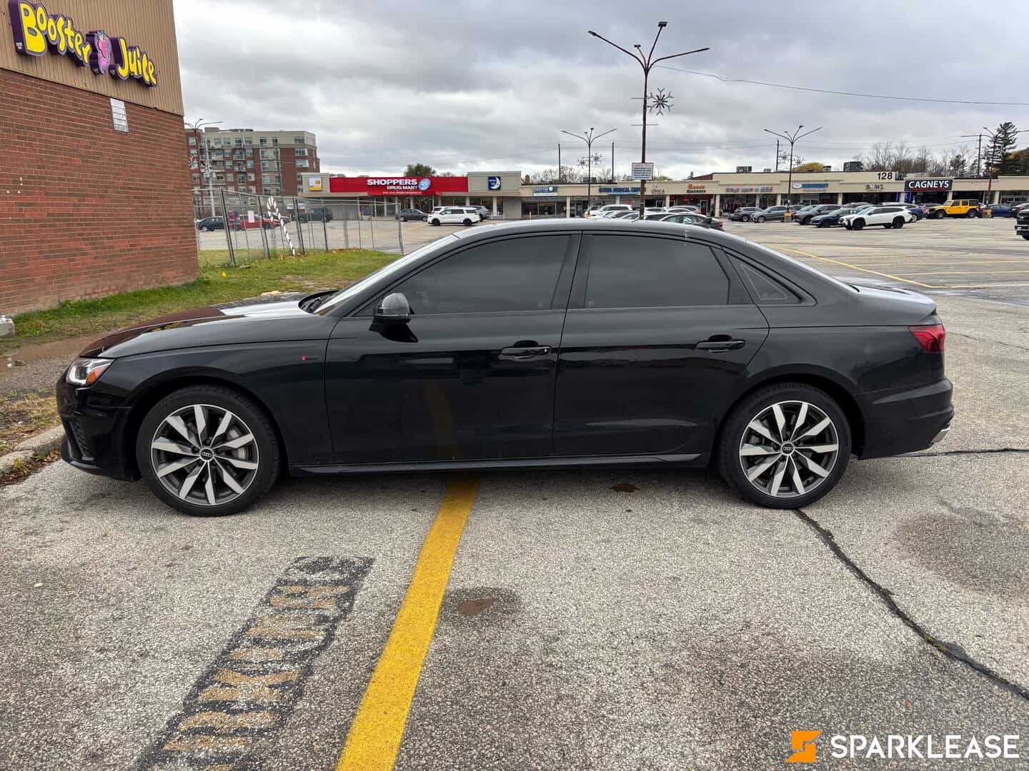 2023 Audi A4 Sedan Progressiv 45 TFSI quattro, 多伦多, 转LEASE