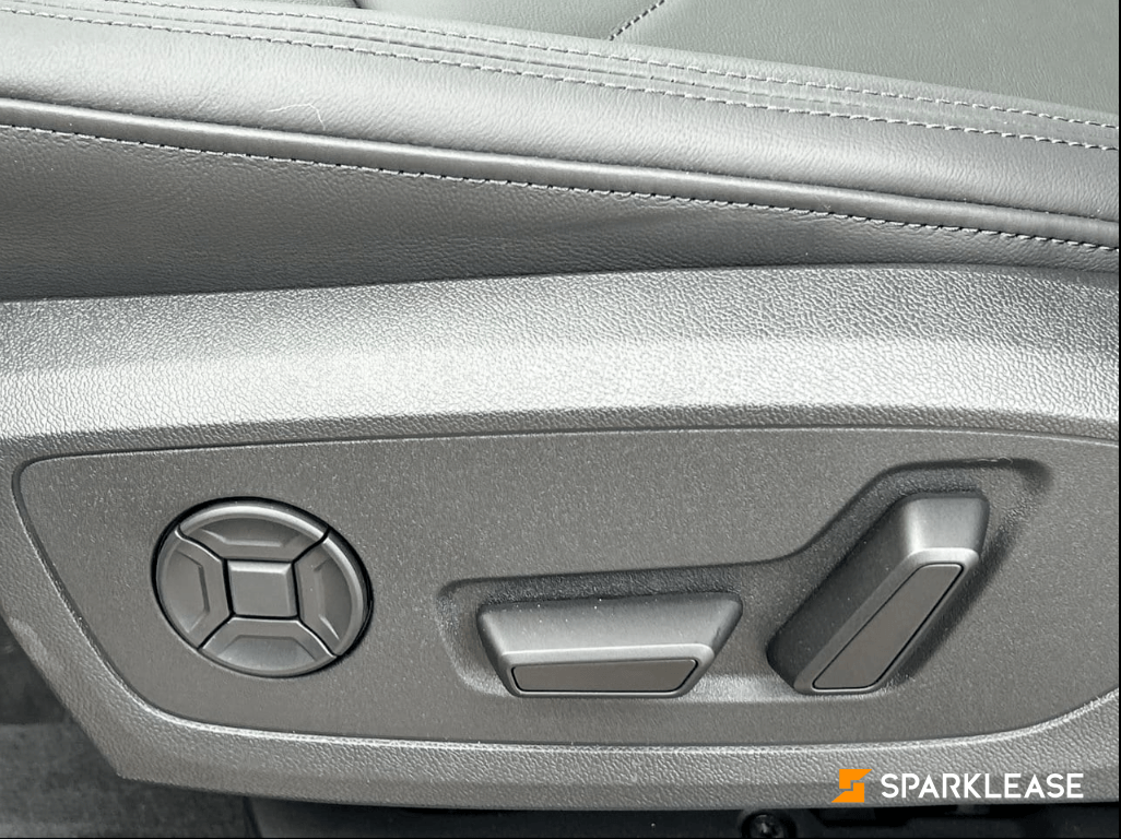 2024 Audi Q3 Komfort 45 TFSI quattro, 多伦多, 原厂Lease方案