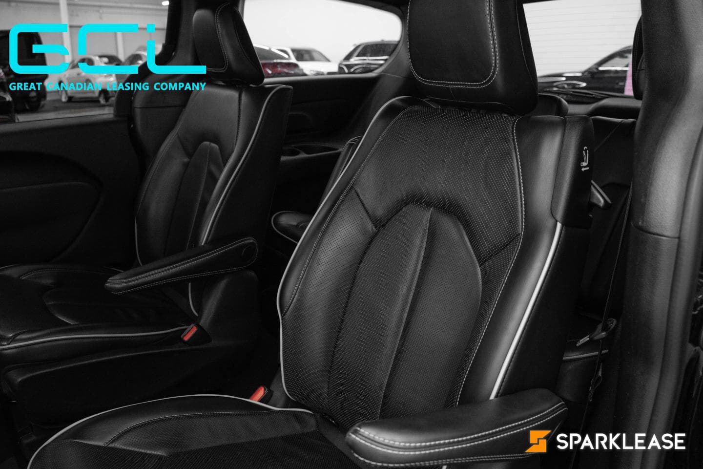 2023 Chrysler Pacifica Hybrid Limited 2WD, Toronto, Cash