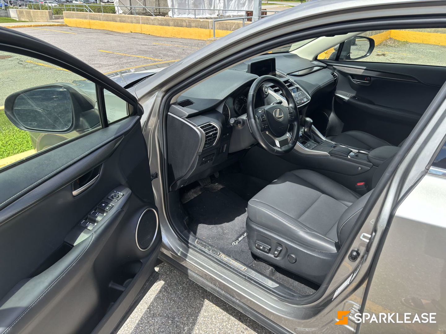 2020 雷克萨斯 NX系列 NX 300 全轮驱动, Toronto, Cash