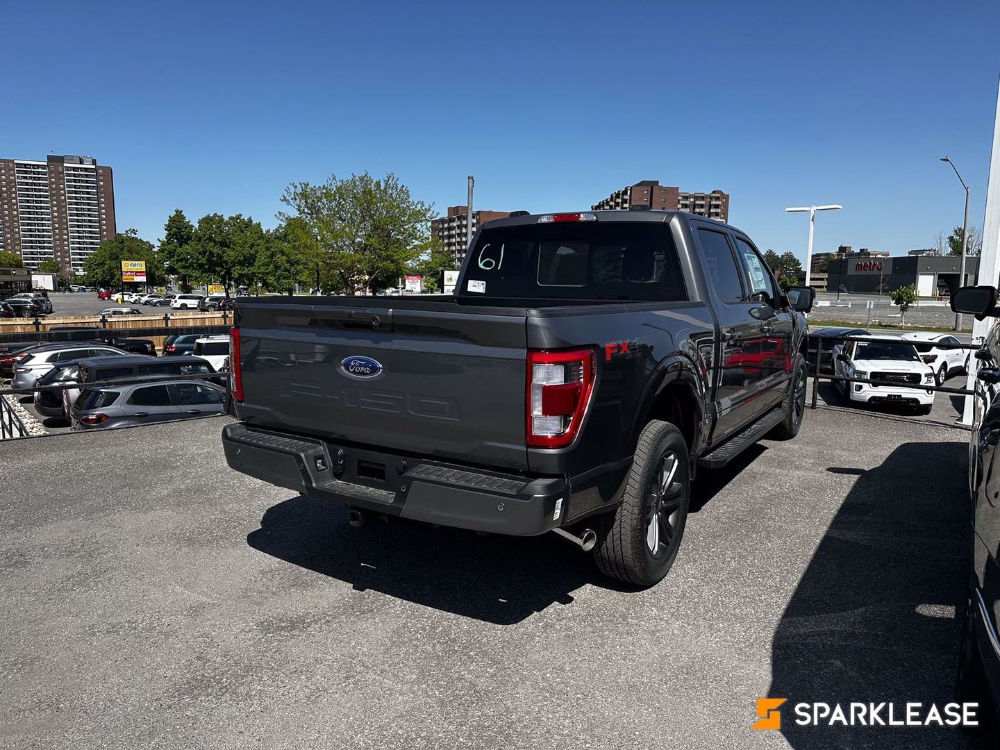 2023 Ford F-150 LARIAT 4WD SuperCrew 5.5' Box, 多伦多, 转LEASE