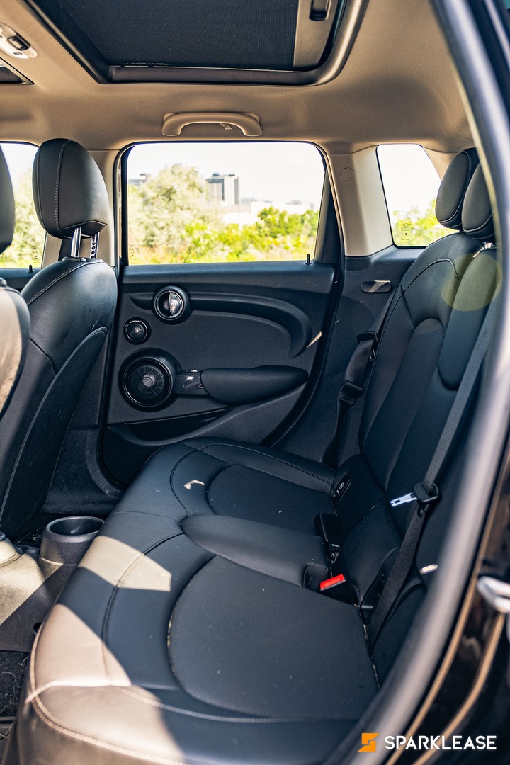 2022 MINI 5 Door Cooper FWD 手动挡, Toronto, Lease Transfer