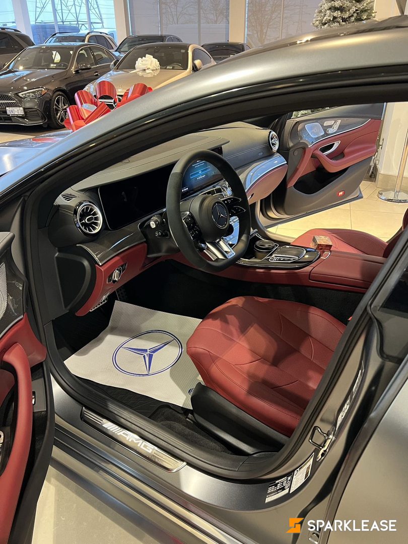 磨砂灰红内 低公里数一手车23年AMG CLS53Coupe, 多伦多, 转LEASE