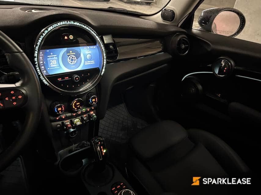 2024 MINI 3 Door Cooper SE FWD, Vancouver, Lease Transfer