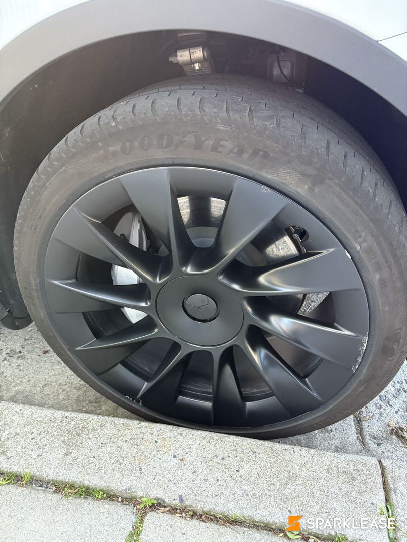 2023 Tesla Model Y Long Range AWD, Vancouver, Lease Transfer