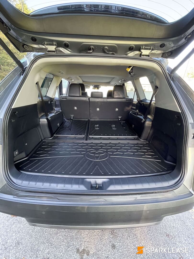 2025 Toyota Grand Highlander Hybrid Limited AWD, Toronto, Lease Transfer