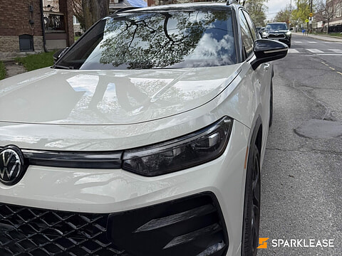 2025 Volkswagen Tiguan Comfortline R-Lin...